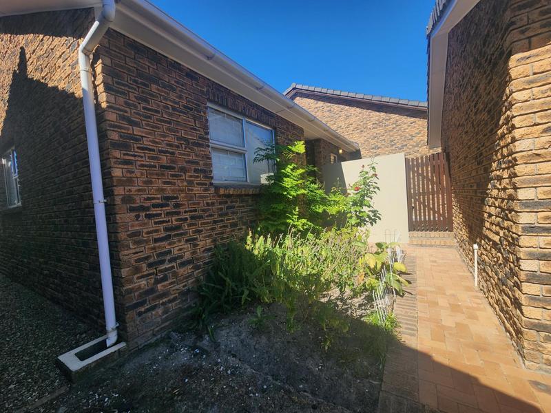 3 Bedroom Property for Sale in Tyger Valley Western Cape